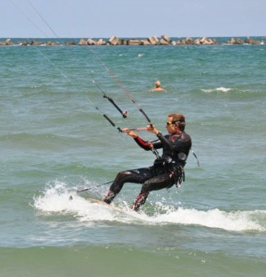 Mazăre: Lucrez la realizarea unui serial de tip Baywatch, care să se desfăşoare în Mamaia